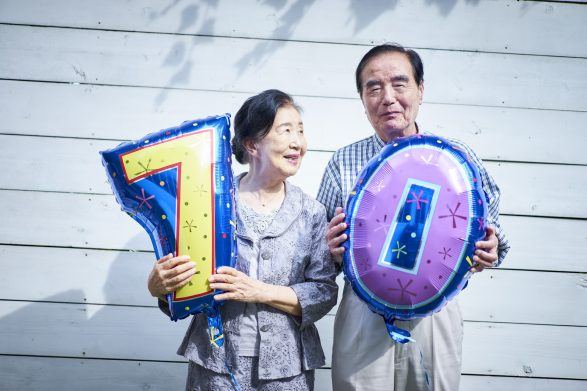 70歳古希祝いのおじいちゃんとおばあちゃん
