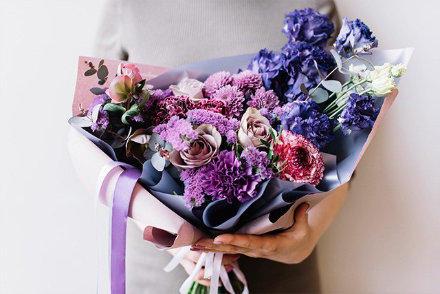 紫色の花束